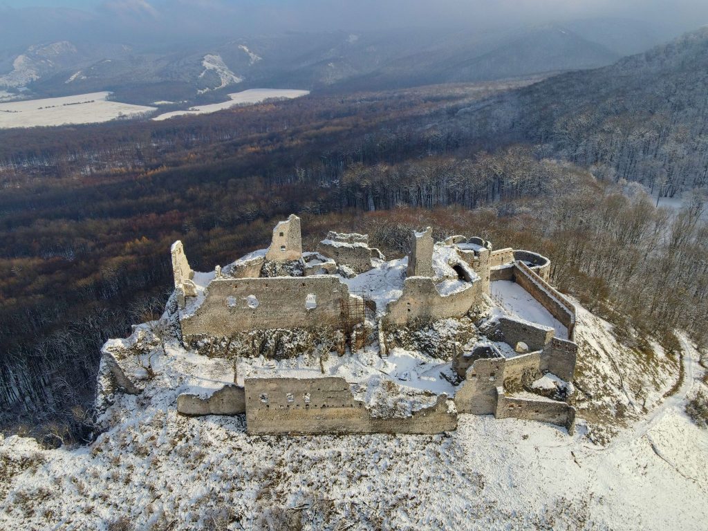 Plavecký hrad Autor: Vladimír Miček